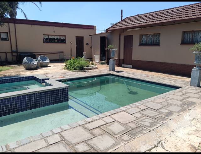 3 BEDROOM HOUSE FOR SALE IN DALVIEW